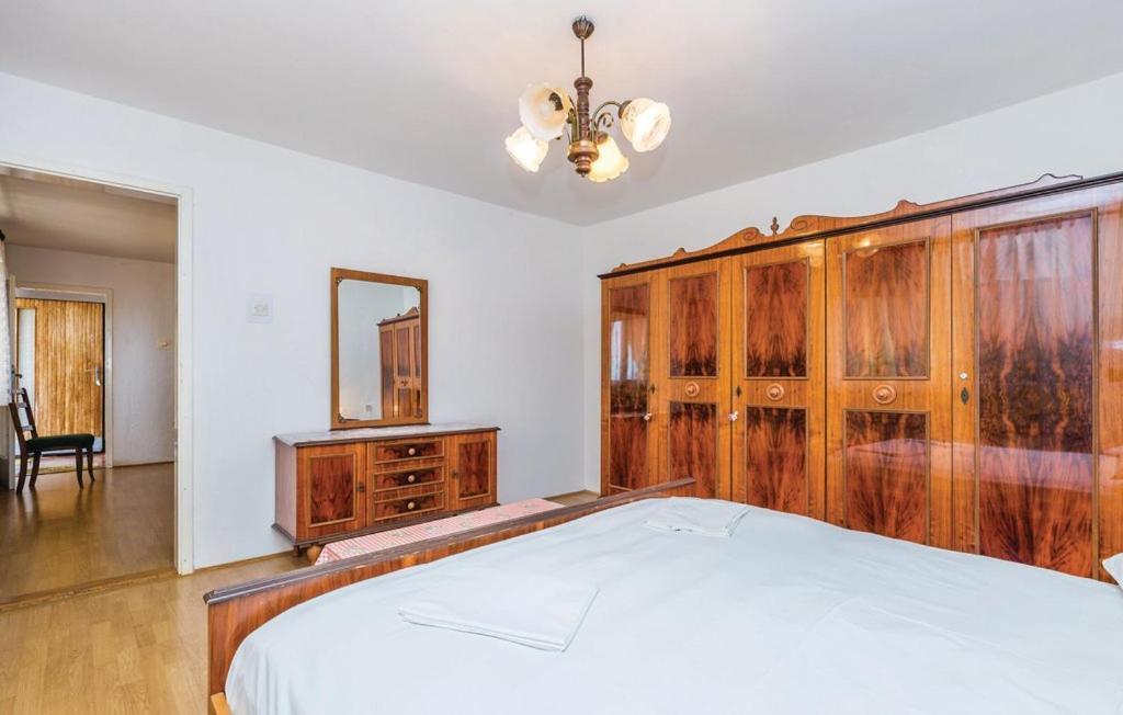 Apartment Tina Sveti Juraj Сень Екстер'єр фото